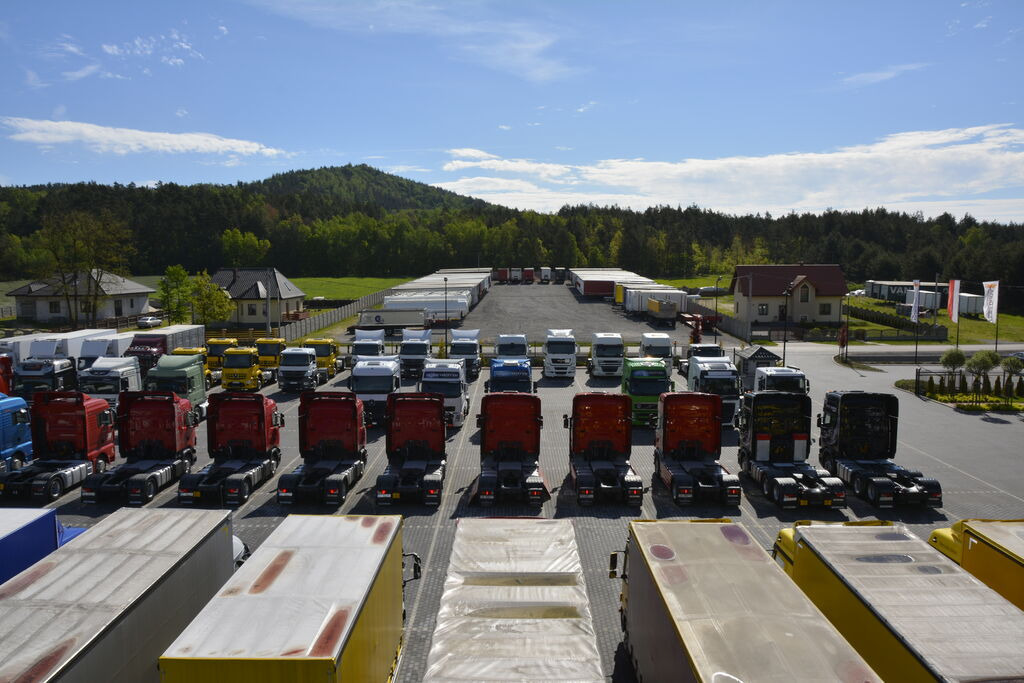 DUETDUDA - Tracteurs routiers undefined: photos 9