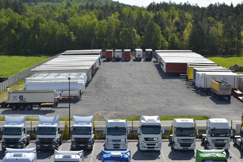 DUETDUDA - Tracteurs routiers undefined: photos 2