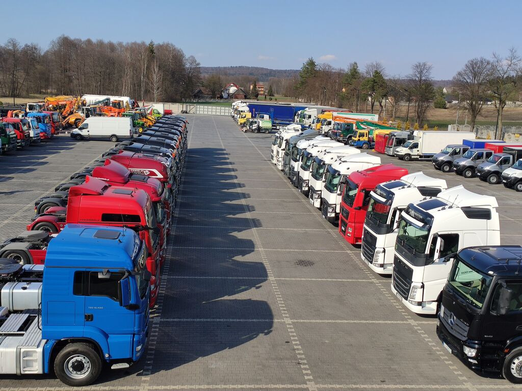 DUETDUDA - Tracteurs routiers undefined: photos 26