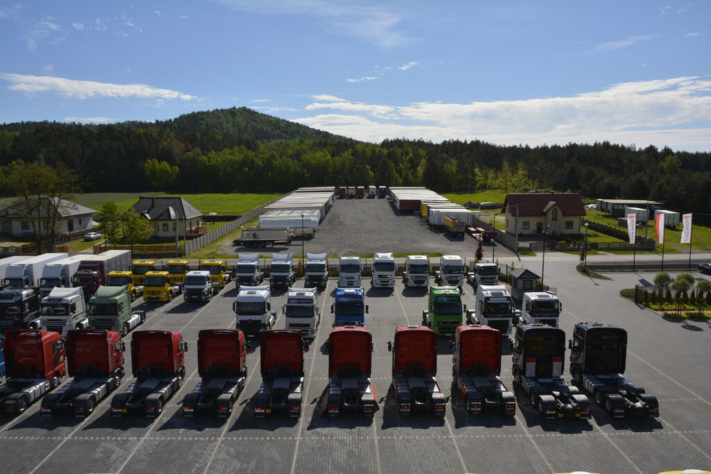 DUETDUDA - Tracteurs routiers undefined: photos 8
