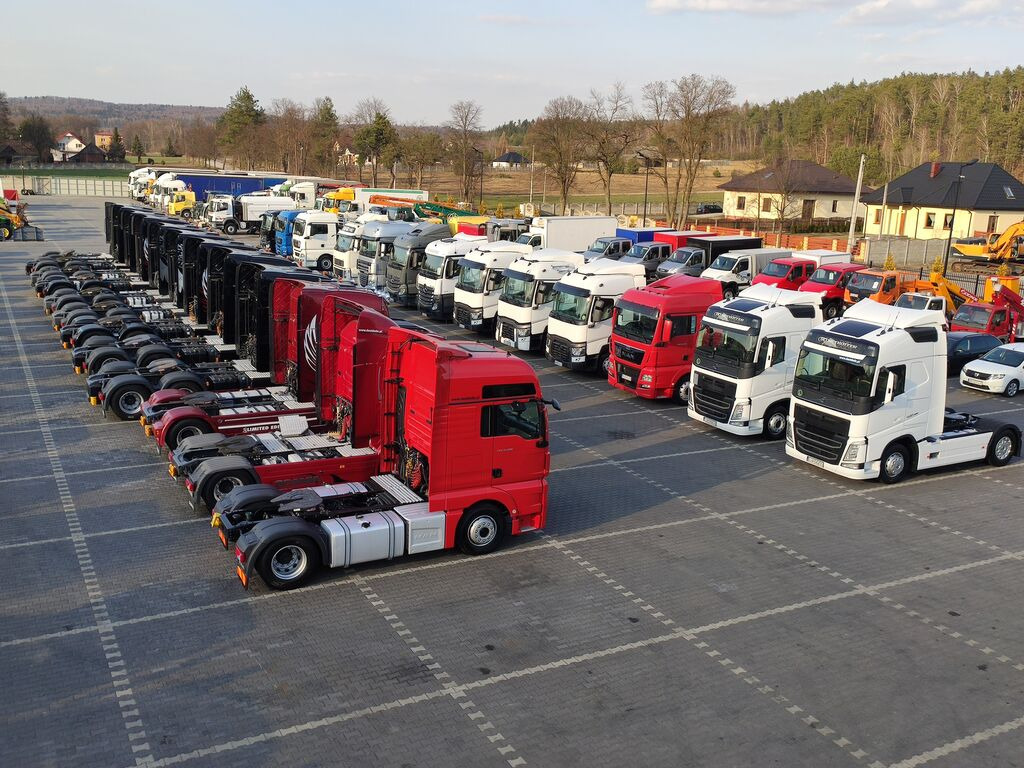 DUETDUDA - Tracteurs routiers undefined: photos 25