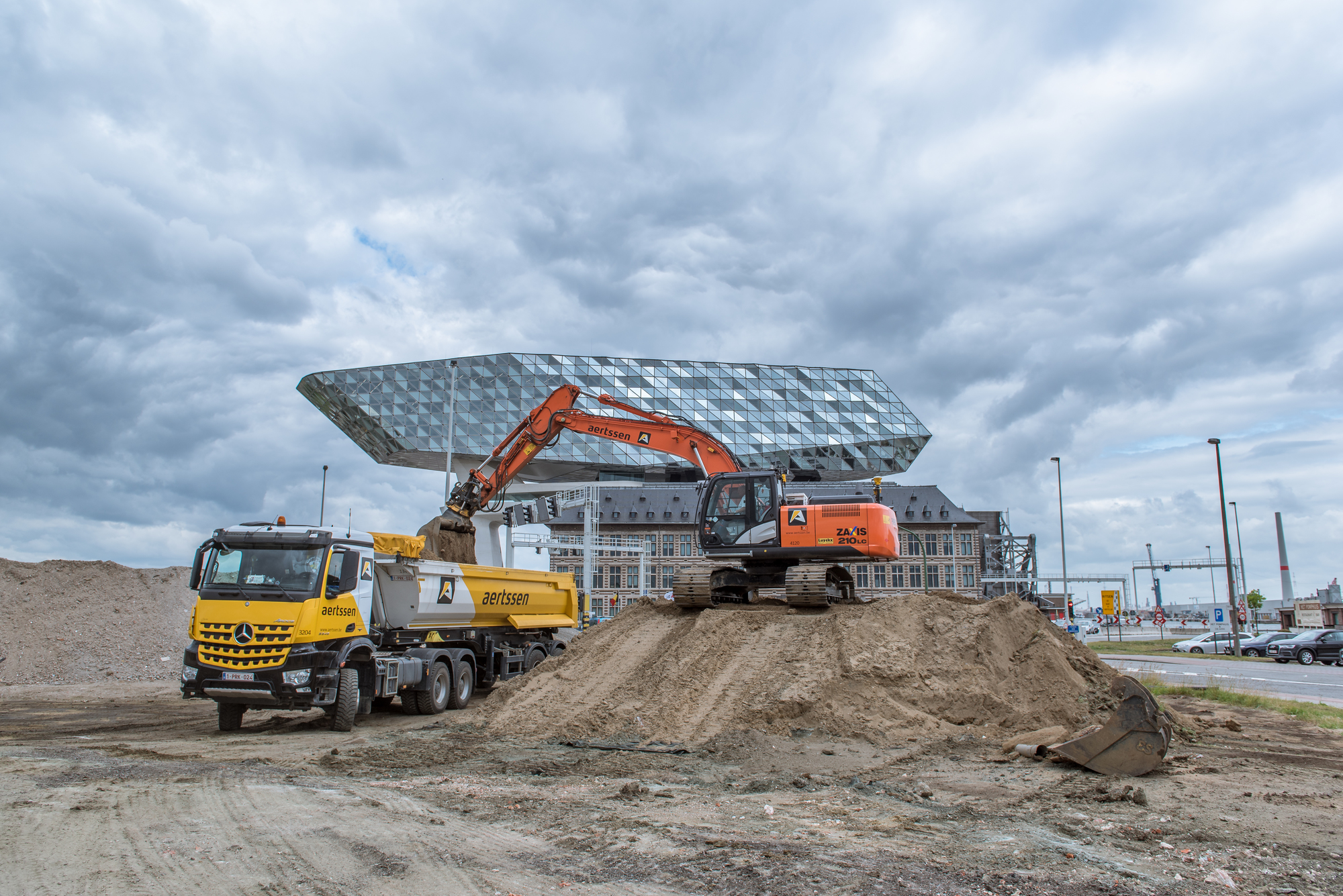 Aertssen Trading NV - Engins de chantier KOMATSU D155 - Année: 2023 undefined: photos 3