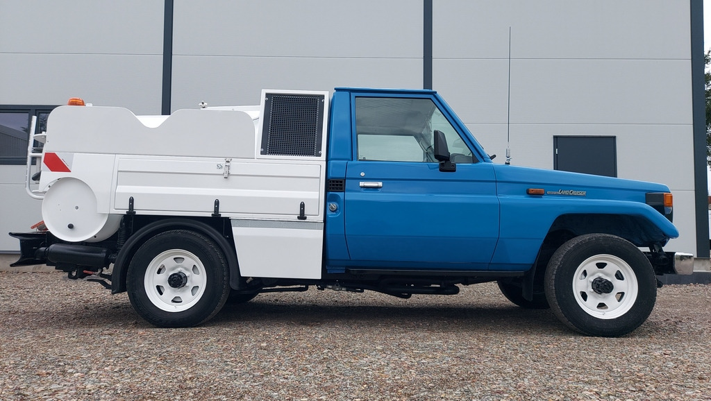 AUTO TECHNIK - Véhicules de voirie/ Spéciaux - 4x2 undefined: photos 9