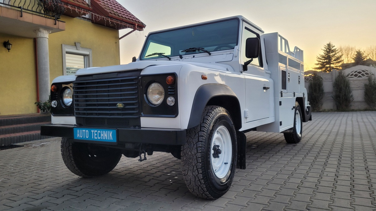 AUTO TECHNIK - Véhicules de voirie/ Spéciaux - 4x2 undefined: photos 4