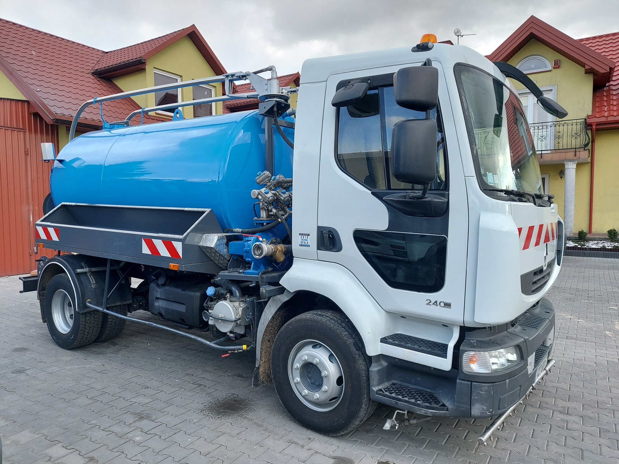 AUTO TECHNIK - Véhicules de voirie/ Spéciaux - 4x2 undefined: photos 23