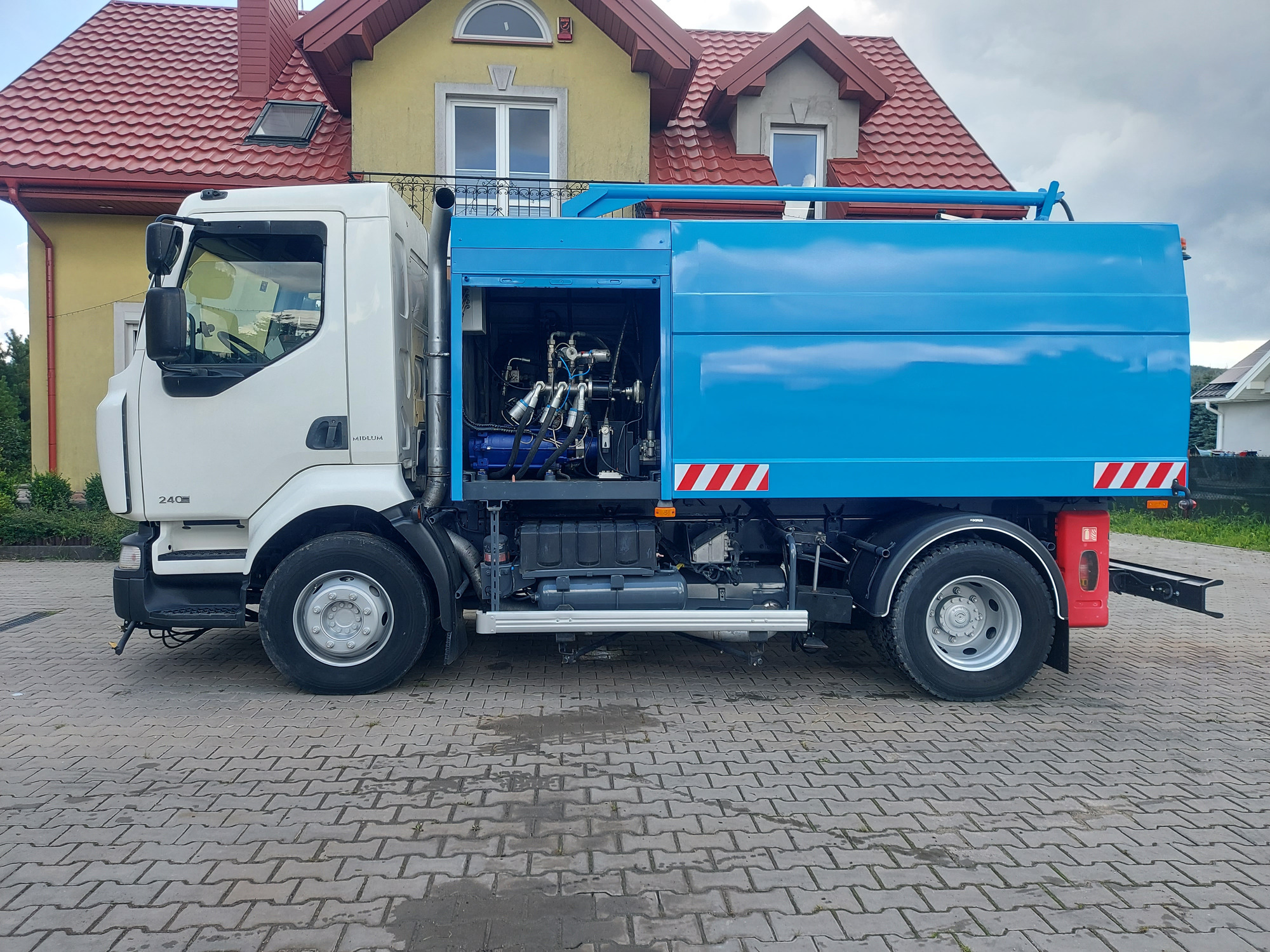 AUTO TECHNIK - Véhicules de voirie/ Spéciaux - 4x2 undefined: photos 26