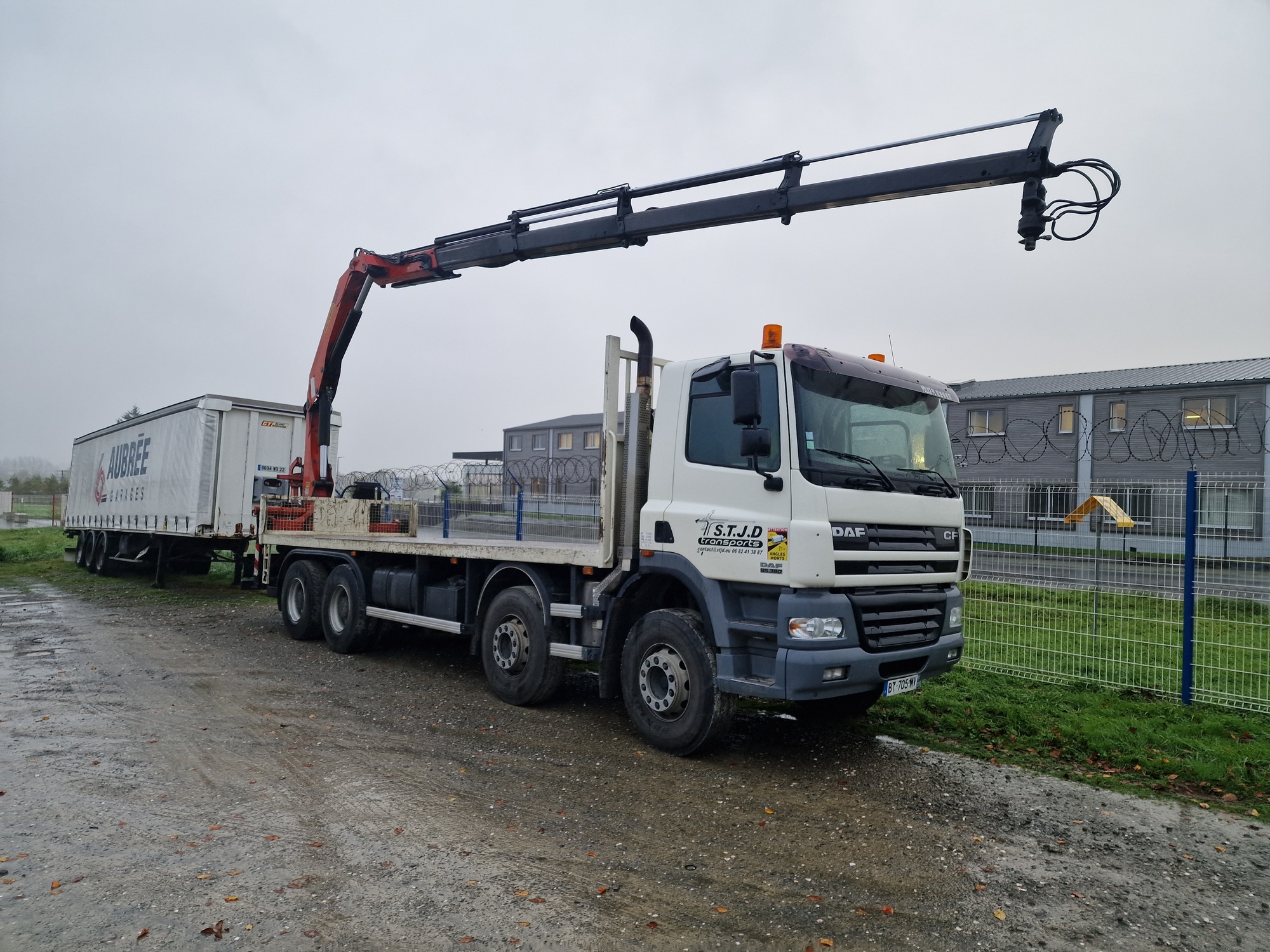 NV TRADING - Camions - Année: 2012, 4x2 undefined: photos 5