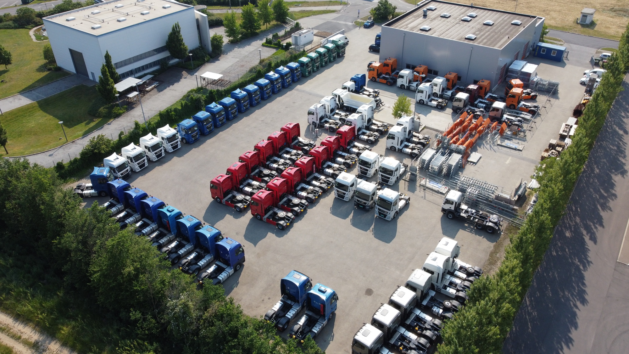 MHS Truck Center GmbH undefined: photos 1