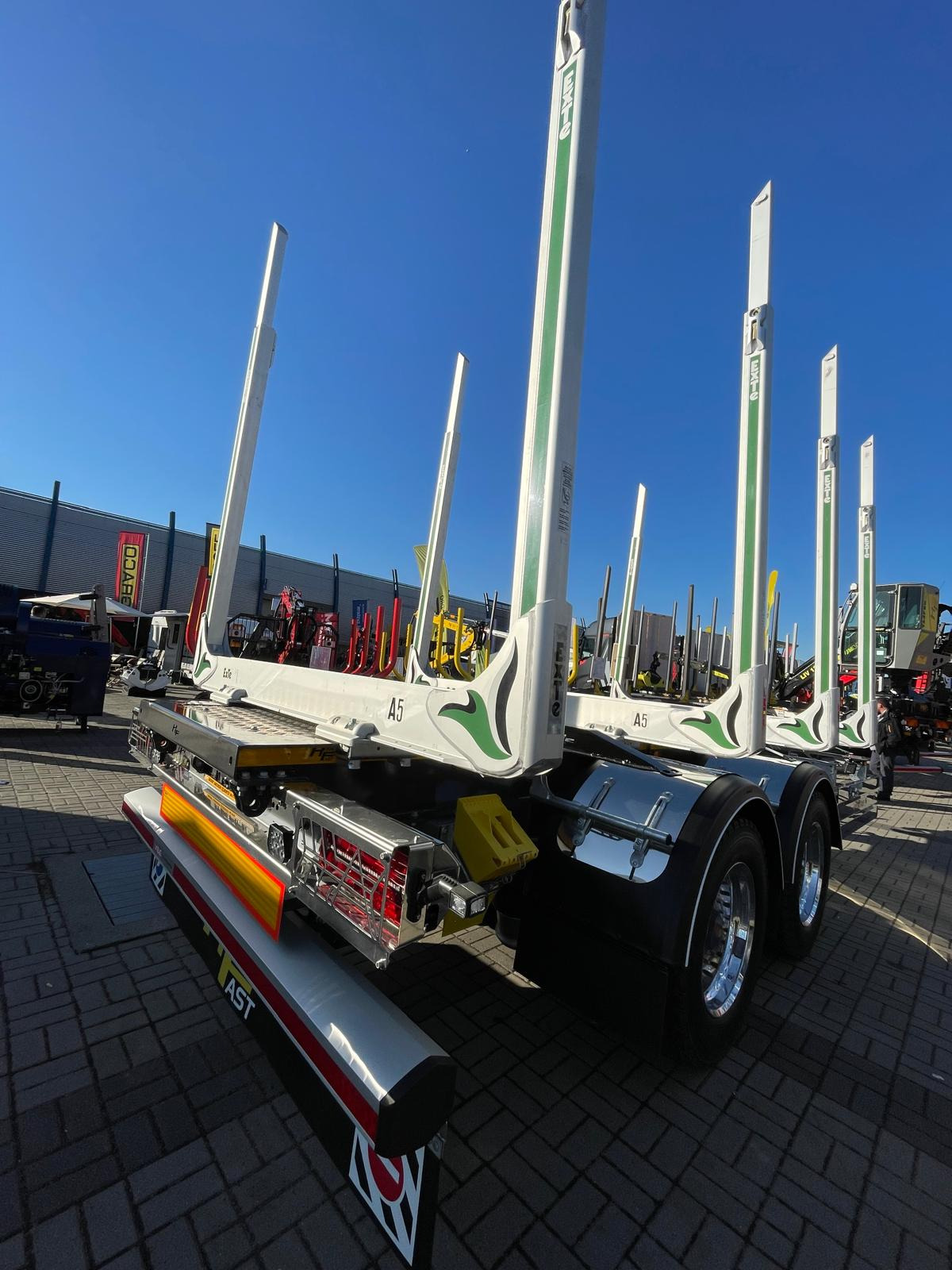 Hydrofast Sp. z o.o. - Remorques undefined: photos 1