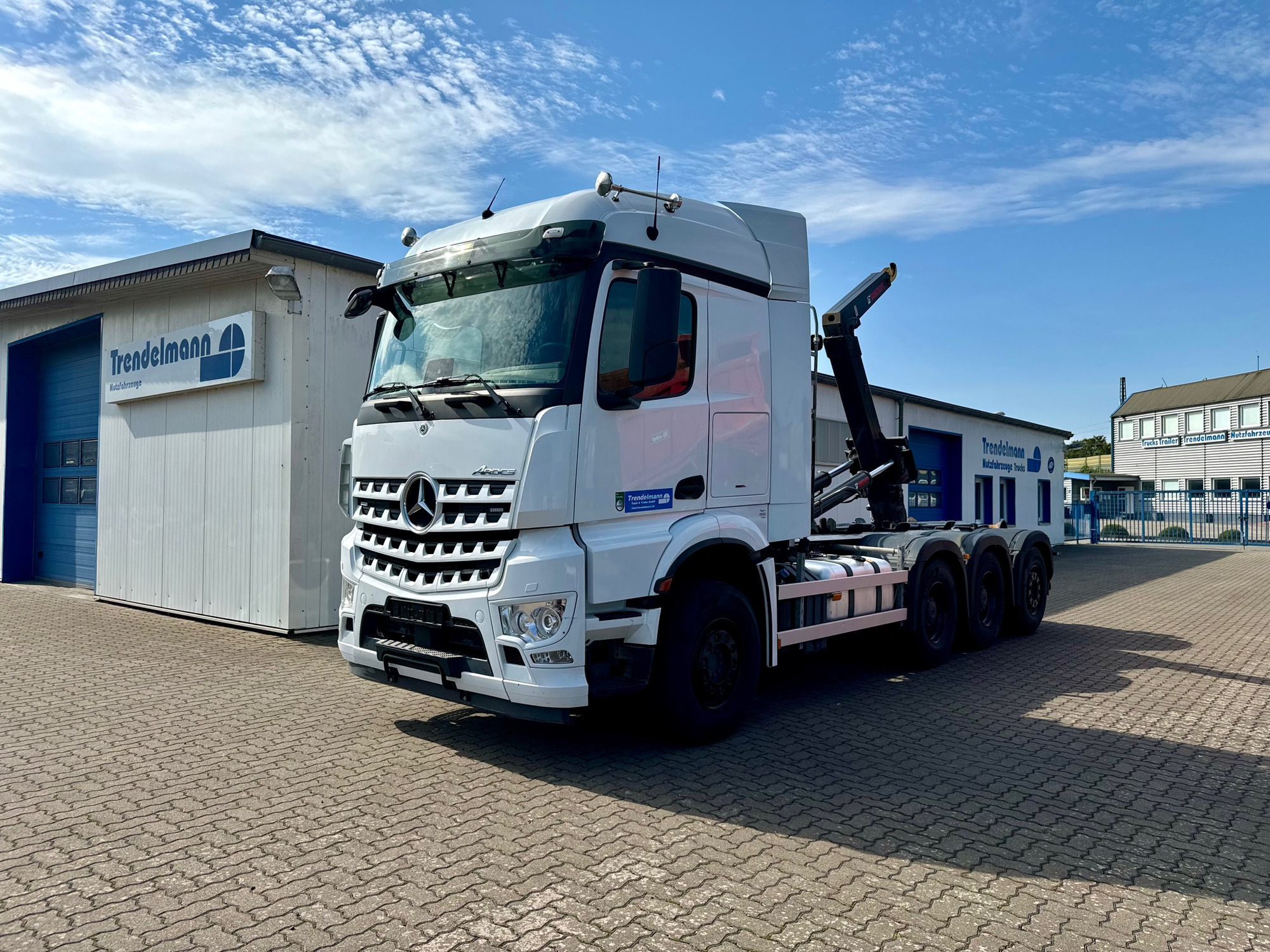 Annette Trendelmann Truck GmbH  undefined: photos 10