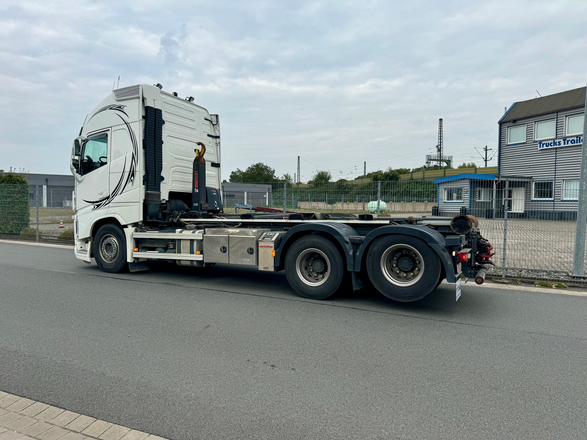 Annette Trendelmann Truck GmbH  undefined: photos 12