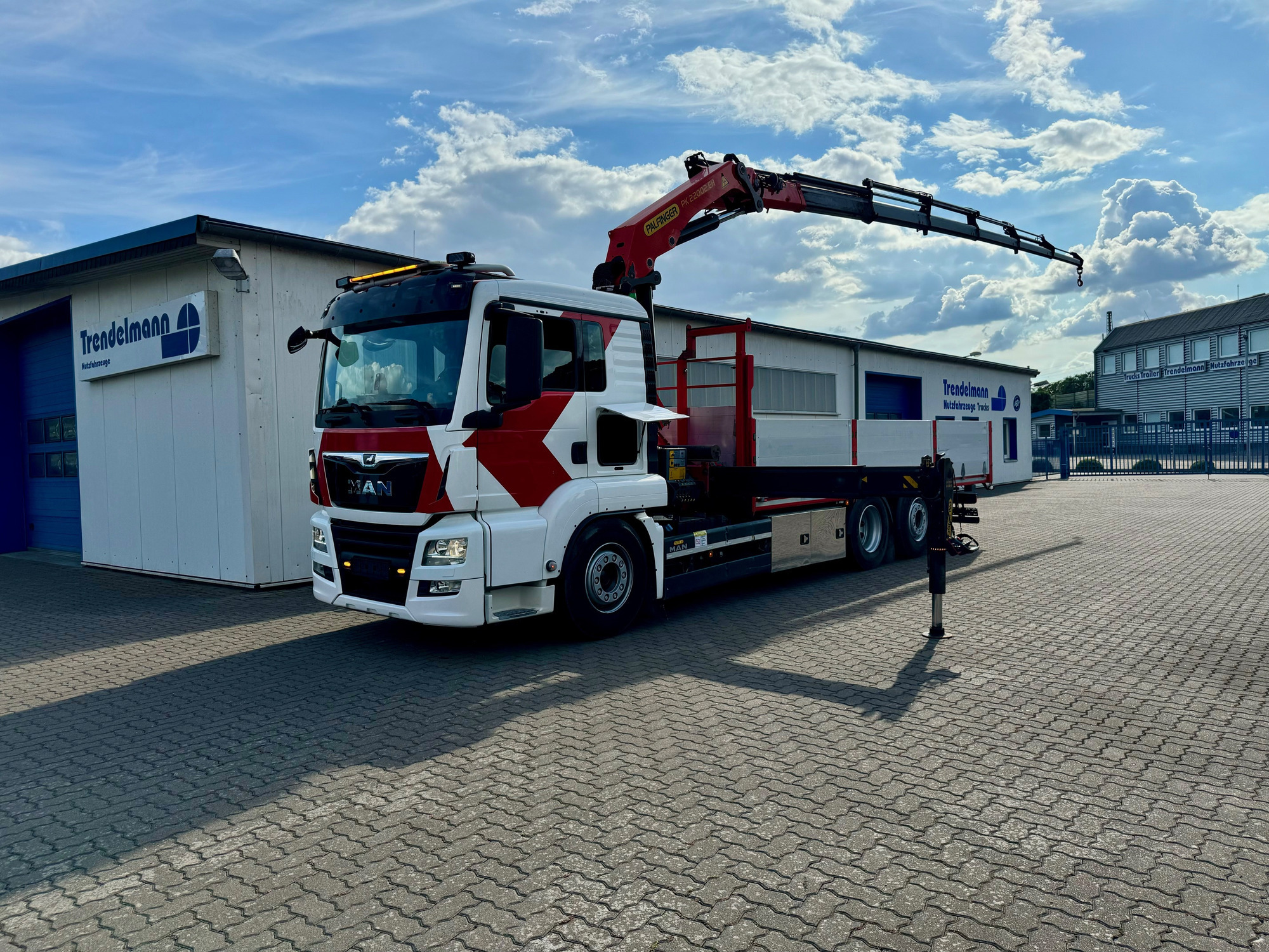 Annette Trendelmann Truck GmbH  undefined: photos 23