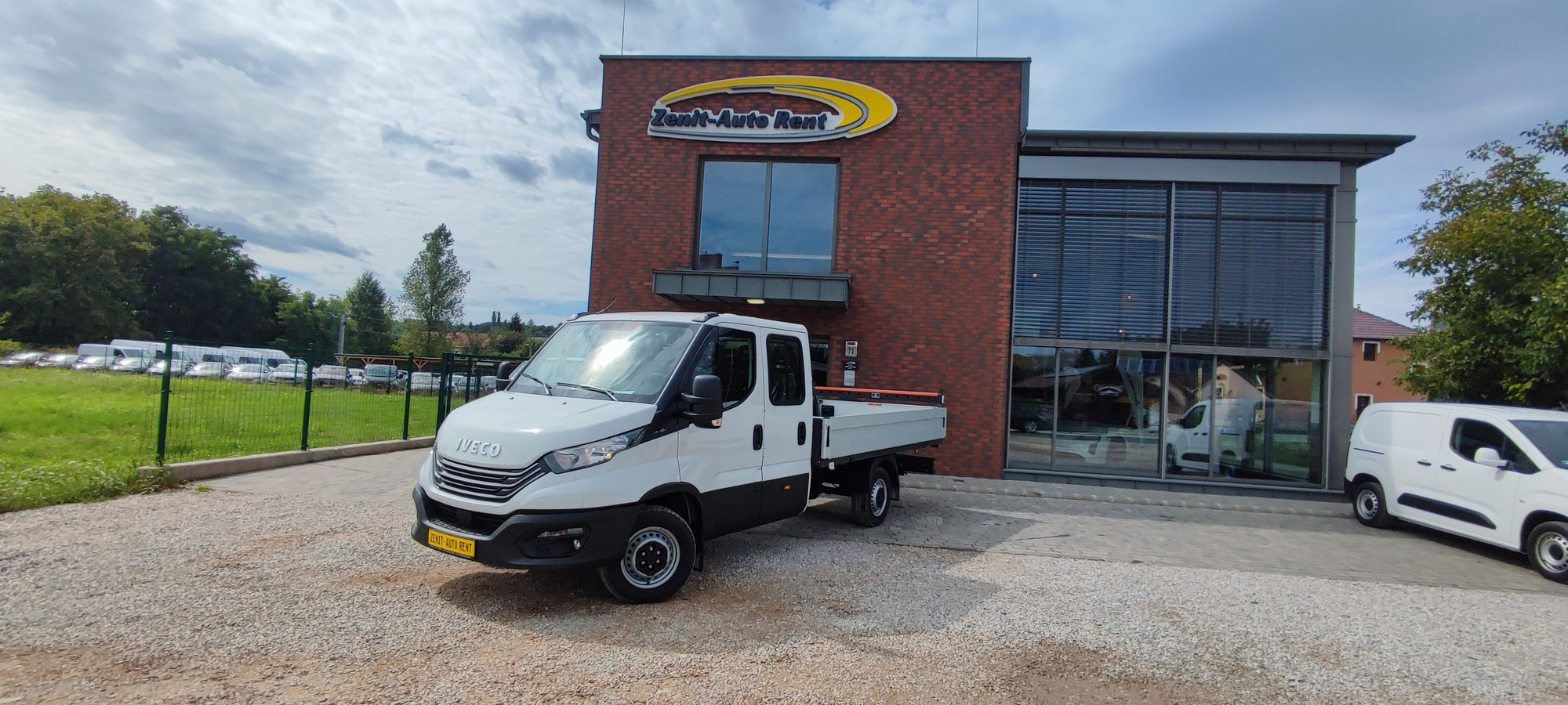 Zenit-Auto Rent Kft. undefined: photos 10