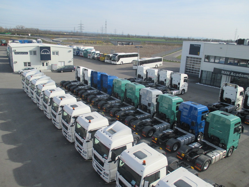 MAN Truck & Bus Vertrieb Österreich GesmbH - Camions MAN - 4x2, Euro 5 undefined: photos 1