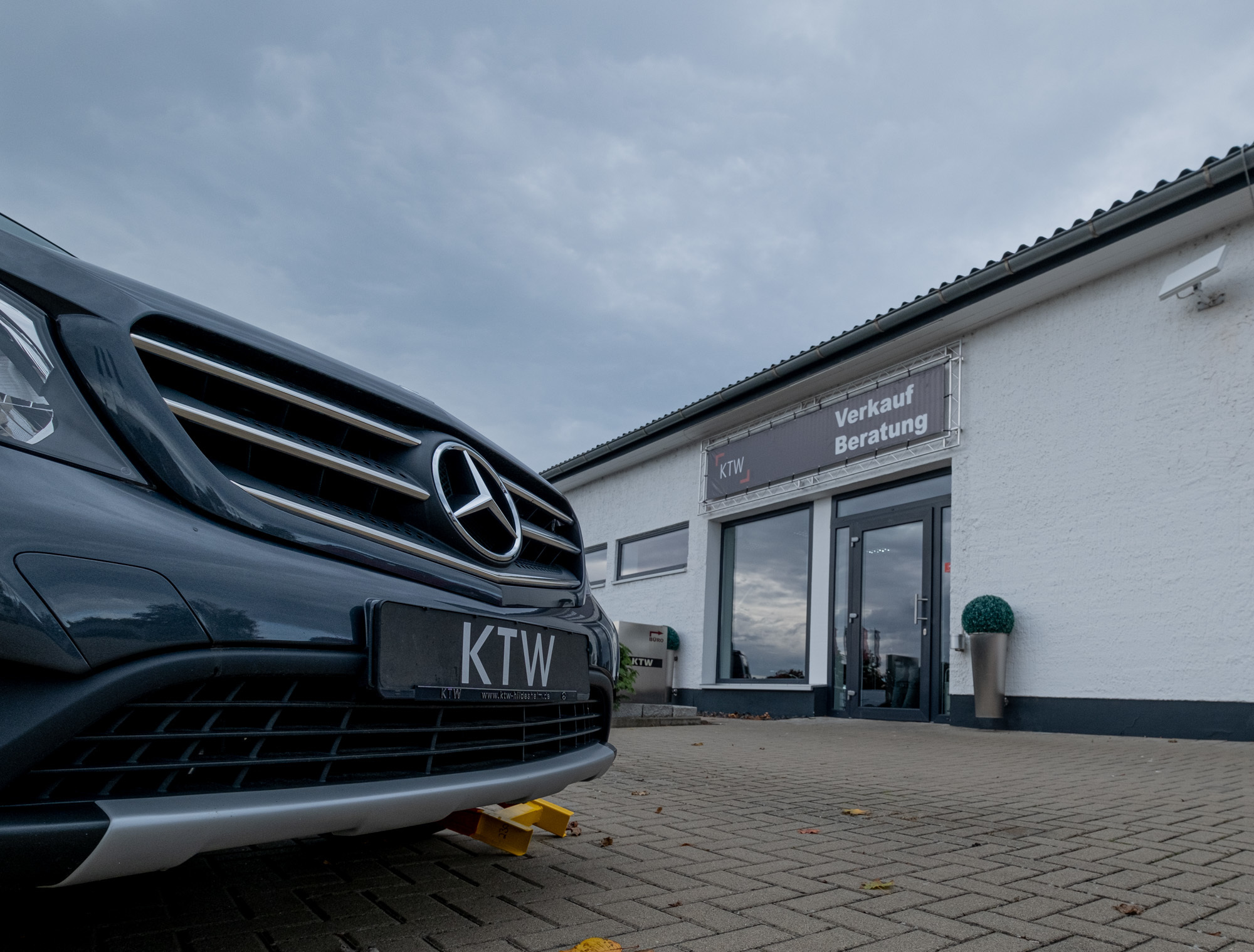 KTW Autohaus GmbH  undefined: photos 9