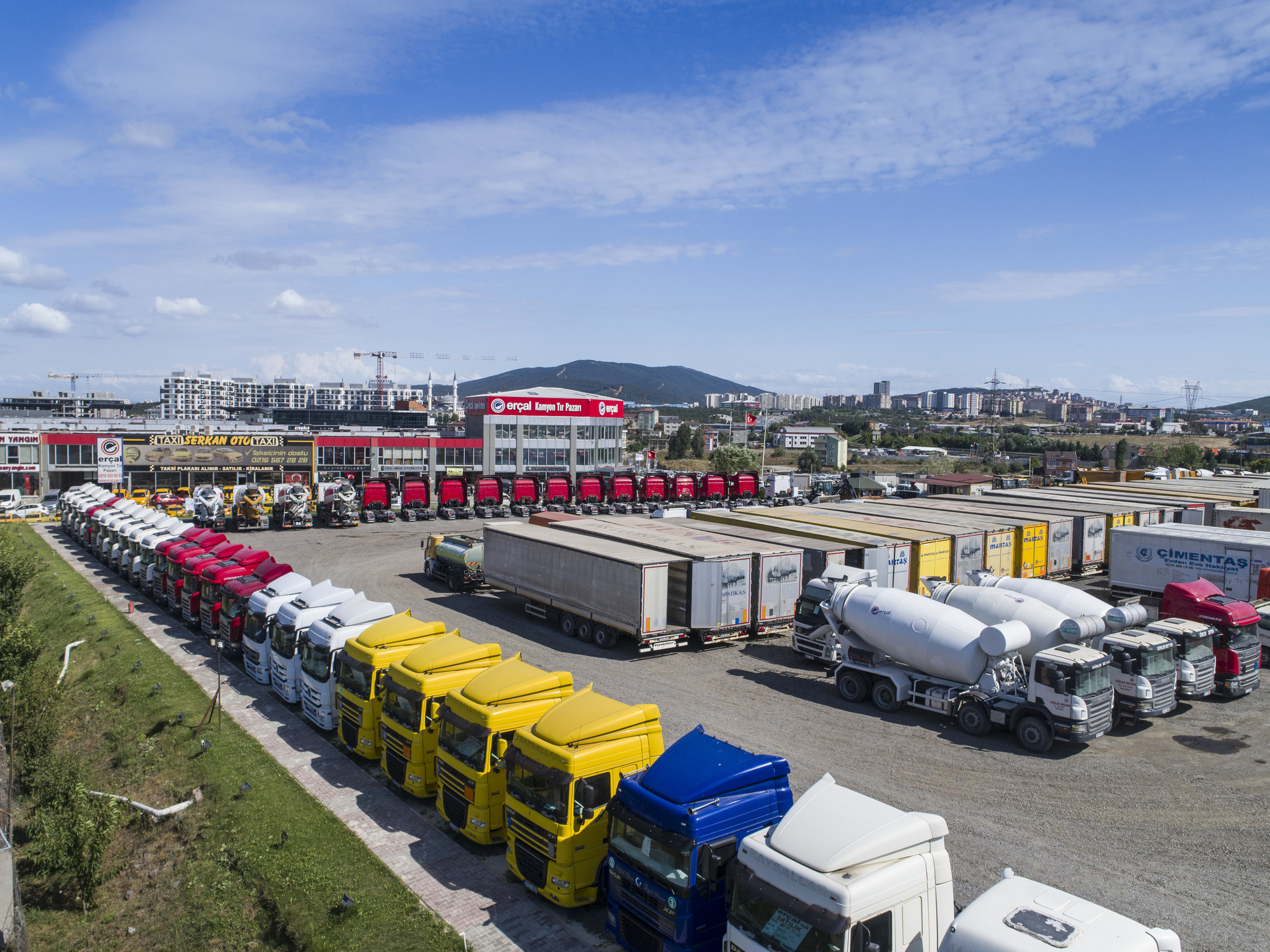 ERCAL TRUCKS - Engins de chantier CATERPILLAR - diesel undefined: photos 3