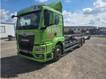Camion ampliroll MAN TGS
