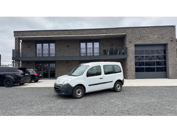 Voiture RENAULT