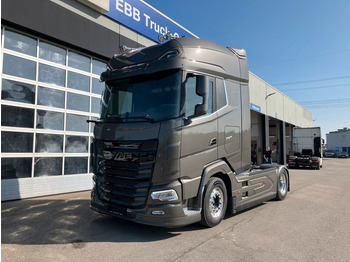 Tracteur routier DAF XG 530