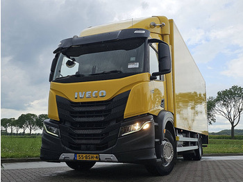 Camion fourgon IVECO S-WAY