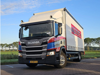 Camion à rideaux coulissants SCANIA P 250