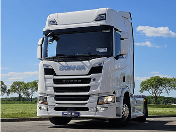 Tracteur routier SCANIA R 460