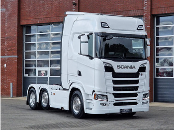 Tracteur routier SCANIA S 770