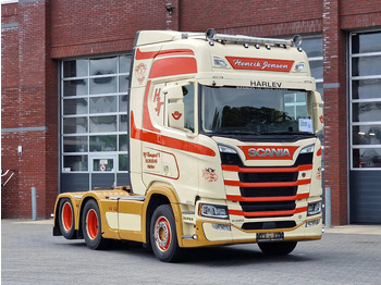 Tracteur routier SCANIA R 580