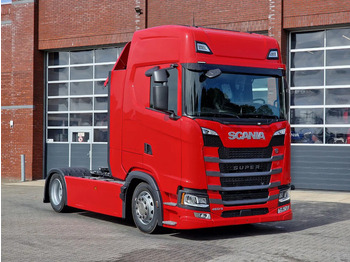 Tracteur routier SCANIA S
