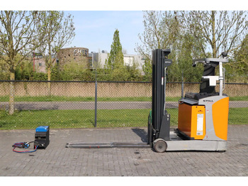 Chariot à mât rétractable STILL