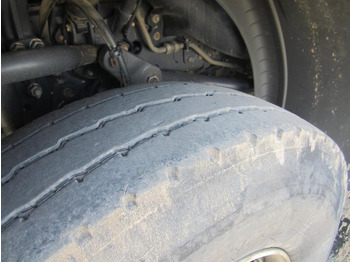 Camion benne Renault Kerax 480 DXI: photos 3 Camion benne Renault Kerax 480 DXI: photos 3