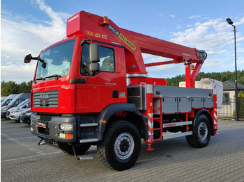 Camion avec nacelle PALFINGER