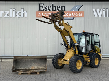 Chargeuse sur pneus CATERPILLAR 908M