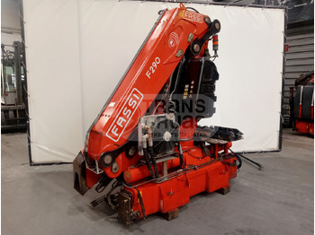 Grue auxiliaire FASSI