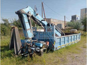 Grue auxiliaire FASSI