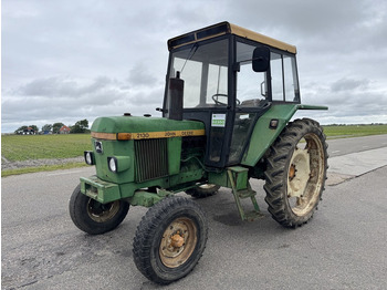 Tracteur agricole JOHN DEERE 2130