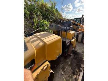 Compacteur Caterpillar CB-214E: photos 4
