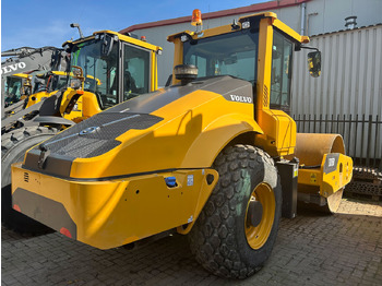 Compacteur à pieds de mouton/ Monocylindre Volvo SD115B: photos 3