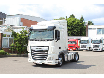 Tracteur routier DAF XF 530