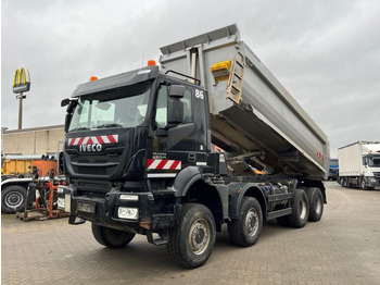 Camion benne IVECO