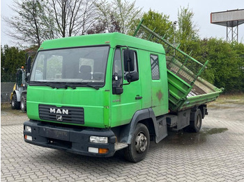 Utilitaire benne MAN