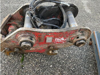 Attache rapide pour Pelle neuf VTN 11EZ63   NEW HOLLAND E245 a: photos 1
