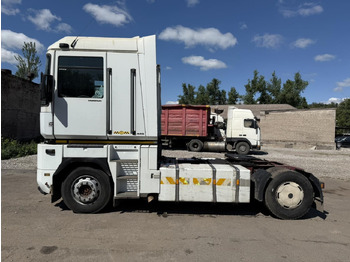 Tracteur routier RENAULT Magnum 440