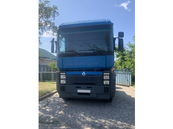 Tracteur routier RENAULT Magnum