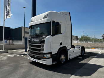Tracteur routier SCANIA R 450