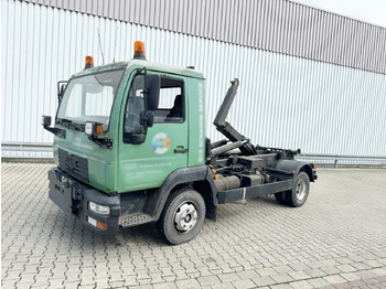 Camion ampliroll MAN