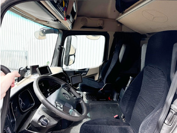 Photo d'intérieur 1: Châssis cabine Mercedes-Benz Actros 2540 L 6x2 Actros 2540 L 6x2, Retarder, Liftachse, StreamSpace