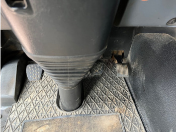 Mercedes-Benz Actros 2644/48 K 6x4 Actros 2644/48 K 6x4, Stahlmulde ca. 14m³ en crédit-bail Mercedes-Benz Actros 2644/48 K 6x4 Actros 2644/48 K 6x4, Stahlmulde ca. 14m³: photos 3 Mercedes-Benz Actros 2644/48 K 6x4 Actros 2644/48 K 6x4, Stahlmulde ca. 14m³ en crédit-bail Mercedes-Benz Actros 2644/48 K 6x4 Actros 2644/48 K 6x4, Stahlmulde ca. 14m³: photos 3