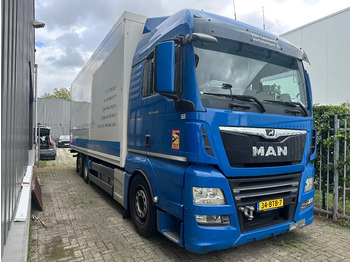 Camion fourgon MAN TGX TGX 26 460 + 6X2 + LIFT + DAMAGED ENGINE: photos 4