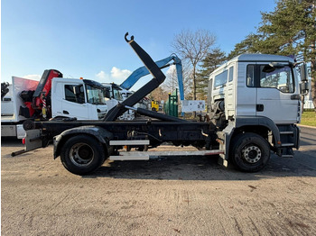 Camion ampliroll MAN TGA 18.350 4x2 19T HOOKLIFT / ABROLLKIPPER / GANCHO / AMPLIROL - EURO 3 - AS TRONIC AUTOMATIC: photos 4 Camion ampliroll MAN TGA 18.350 4x2 19T HOOKLIFT / ABROLLKIPPER / GANCHO / AMPLIROL - EURO 3 - AS TRONIC AUTOMATIC: photos 4